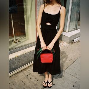 Lisa Says Gah Black Dress